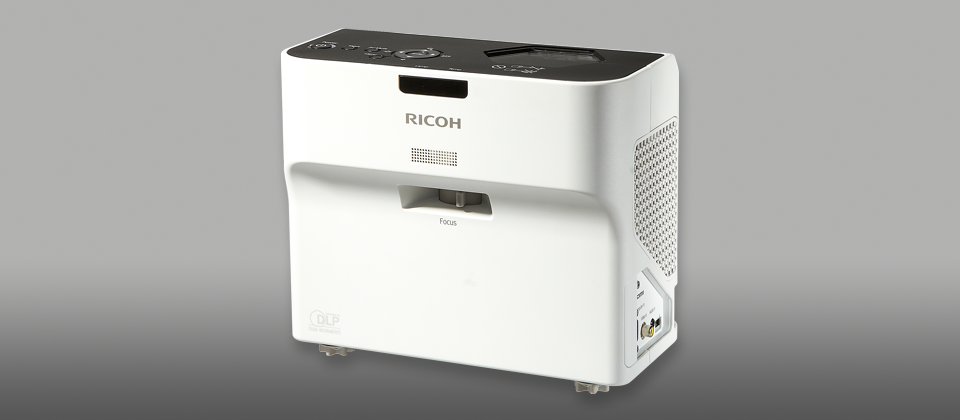 投影機｜Ricoh PJ WX4130 投影畫面實測表現佳| iThome